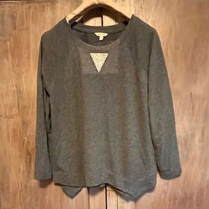 Juicy Couture Gray Knit Top Crystal detailed neck geometric hem long sleeve L